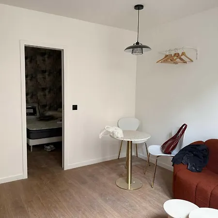 Apartment Modern - 2 P - *